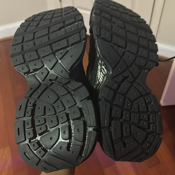 Balenciagas All black (never worn,no box ) - Picture 5 of 5